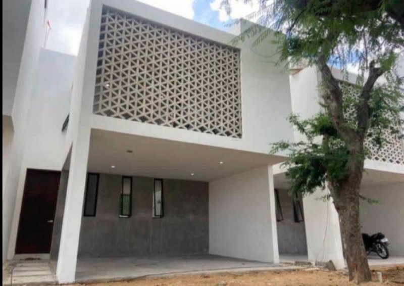 Foto Casa en Venta en LOCALIDAD CHOLUL, Mérida, Yucatan - $ 2.400.000 - CAV293926 - BienesOnLine