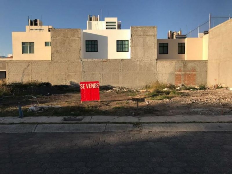 Foto Terreno en Venta en Real Universidad, Morelia, Michoacan de Ocampo - $ 784.000 - TEV193045 - BienesOnLine