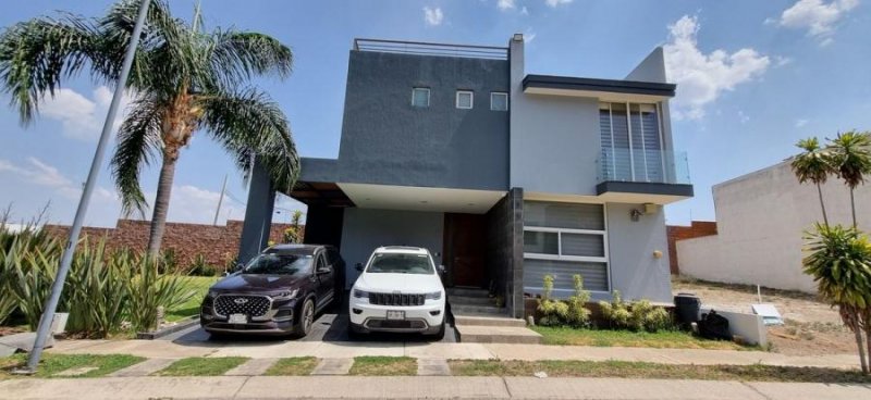 Casa en Venta en Bosques de Santa Anita Tlajomulco de Zúñiga, Jalisco