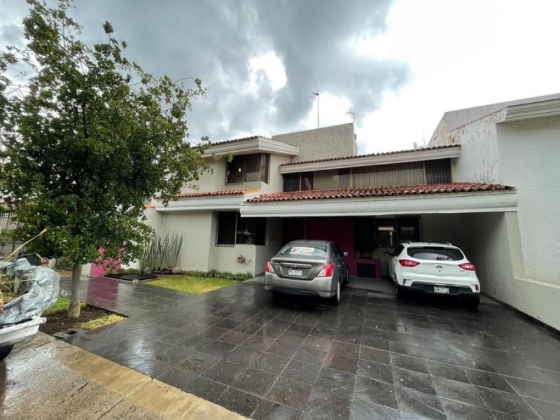 Foto Casa en Venta en Zapopan, Jalisco - $ 8.900.000 - CAV356198 - BienesOnLine