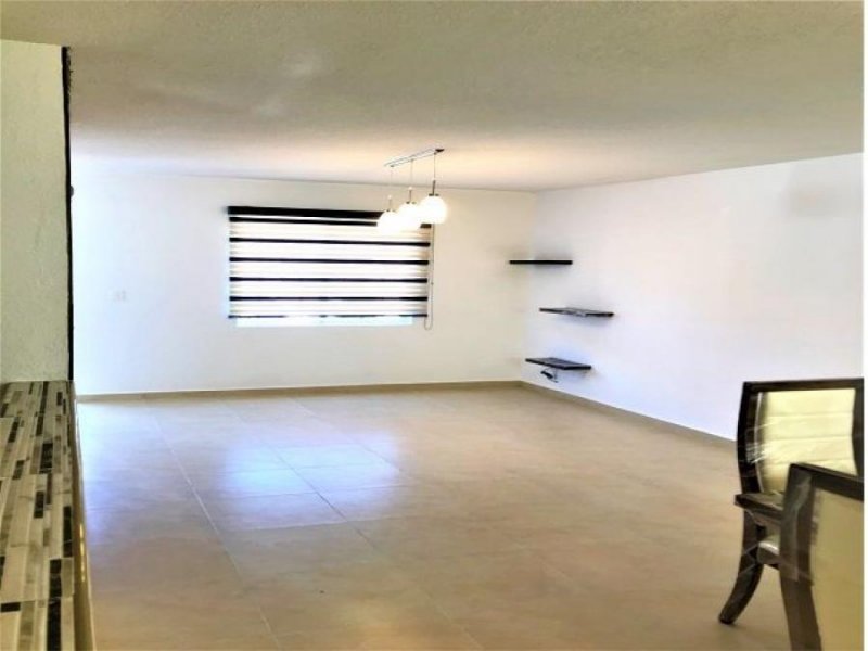 Foto Casa en Venta en FRACC REAL TOSCANA, Tecámac de Felipe Villanueva, Mexico - $ 1.490.000 - CAV277438 - BienesOnLine