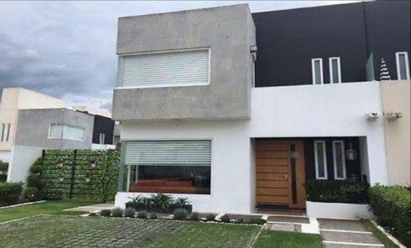 Foto Casa en Venta en San Miguel Totocuitlapilco, Metepec, Mexico - $ 1.959.998 - CAV265309 - BienesOnLine