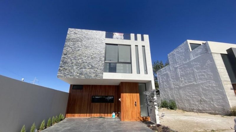 Foto Casa en Venta en Bosques de Santa Anita, Tlajomulco de Zúñiga, Jalisco - $ 5.300.000 - CAV355260 - BienesOnLine