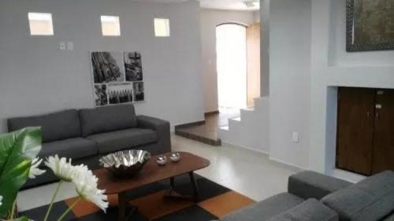 Foto Casa en Venta en CARRETAS, Santiago de Querétaro, Queretaro Arteaga - $ 3.950.000 - CAV183543 - BienesOnLine