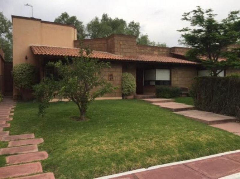 Foto Casa en Venta en FLORESTA CORREGIDORA, Santiago de Querétaro, Queretaro Arteaga - $ 3.600.000 - CAV184862 - BienesOnLine