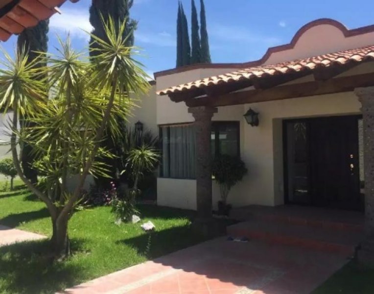 Foto Casa en Venta en JURIQUILLA, Santiago de Querétaro, Queretaro Arteaga - $ 7.500.000 - CAV190122 - BienesOnLine