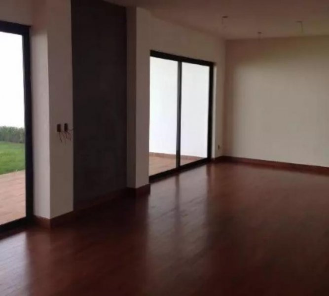 Foto Casa en Venta en JURIQUILLA, Santiago de Querétaro, Queretaro Arteaga - $ 5.200.000 - CAV190911 - BienesOnLine