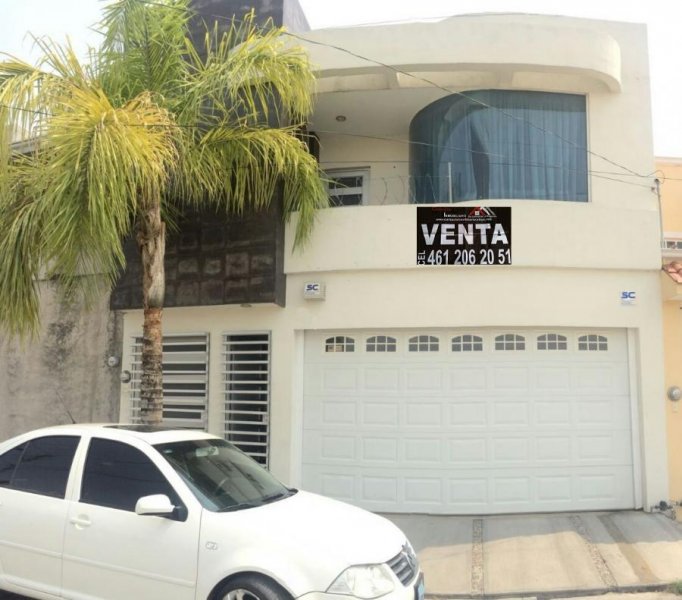 Foto Casa en Venta en LOS ALAMOS, Celaya, Guanajuato - $ 1.850.000 - CAV250276 - BienesOnLine