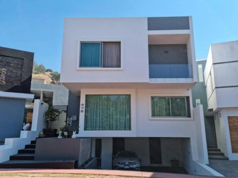 Casa en Venta en LA RIOJA Zapopan, Jalisco