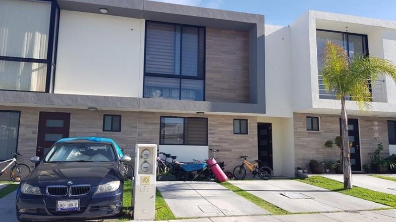 Foto Casa en Venta en El Refugio QUERETARO, Santiago de Querétaro, Queretaro Arteaga - $ 2.000.000 - CAV263144 - BienesOnLine