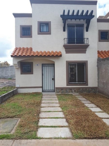 Foto Casa en Venta en Residencial Stanza Punta Norte, Ciudad del Sol, Queretaro Arteaga - $ 1.710.000 - CAV352195 - BienesOnLine