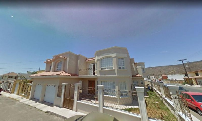 Casa en Venta en Valle Dorado Ensenada, Baja California