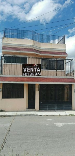 Foto Casa en Venta en Valle Residencial, Celaya, Guanajuato - $ 1.600.000 - CAV229128 - BienesOnLine