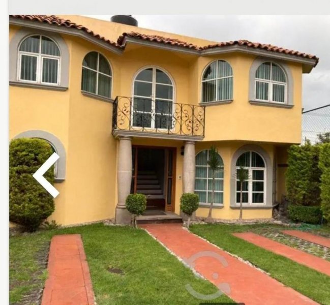 Casa en Venta en Villas Country, Providencia Metepec, Mexico