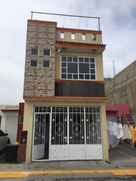 Foto Casa en Venta en Luz del Barrio, Xalapa-Enríquez, Veracruz - $ 1.610.000 - CAV286363 - BienesOnLine