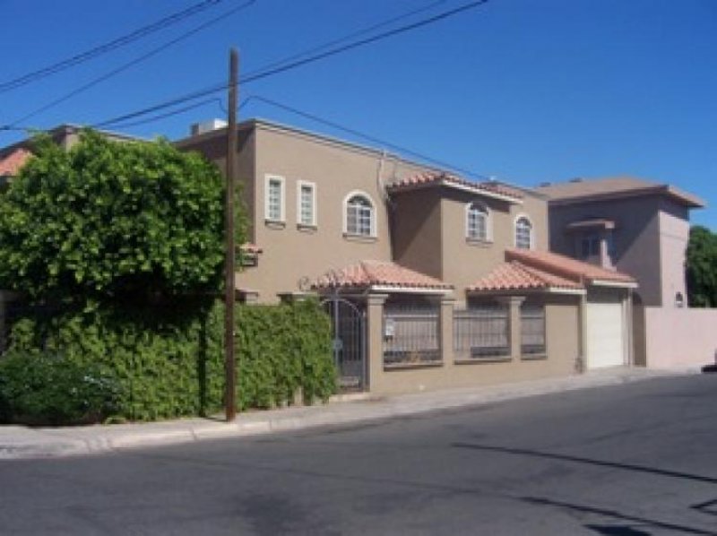 Foto Casa en Venta en Vistahermosa, Mexicali, Baja California - U$D 200.000 - CAV4814 - BienesOnLine