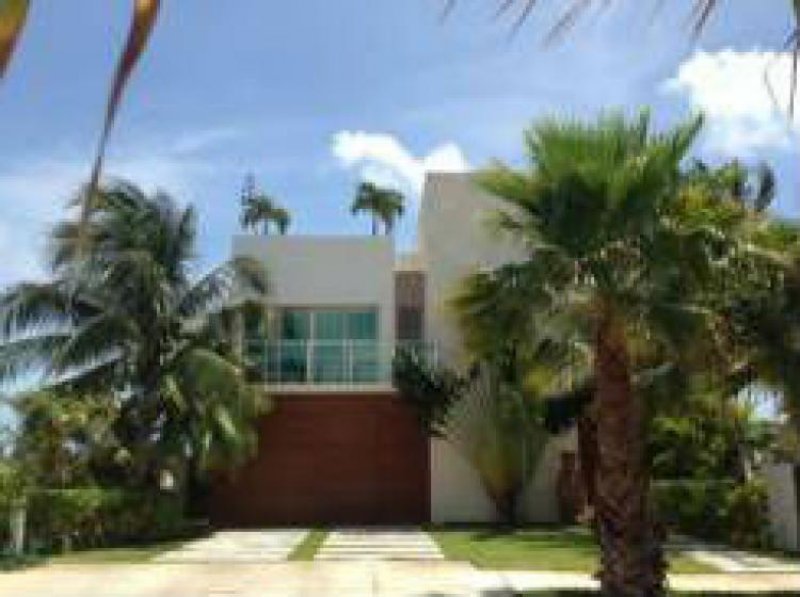 Foto Casa en Venta en PUERTO CANCUN, Cancún, Quintana Roo - U$D 2.500.000 - CAV153011 - BienesOnLine