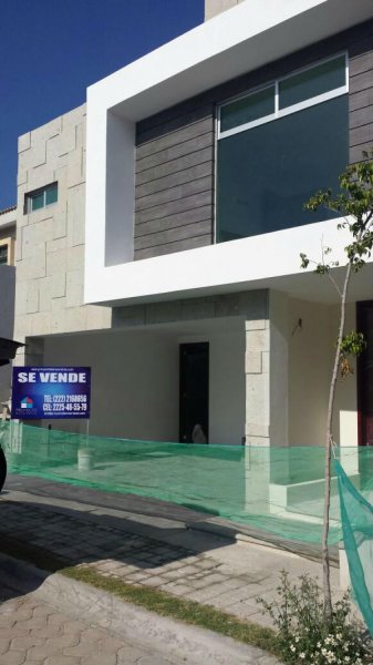 Foto Casa en Venta en Lomas de Angelopolis, San Andrés Cholula, Puebla - $ 3.150.000 - CAV192290 - BienesOnLine